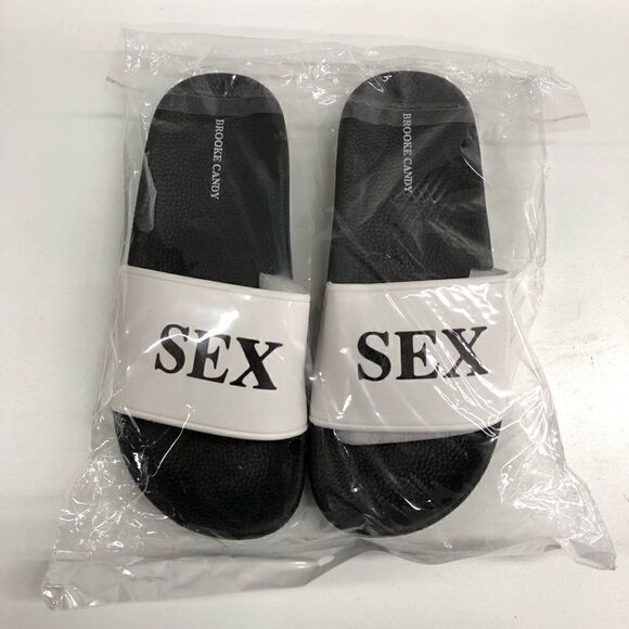 Brooke Candy SEX Slides 6 - Picture 2 of 5